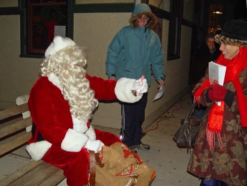 2008-12-07 Santa offers President Mary a second candy cane. DSC06874a.jpg